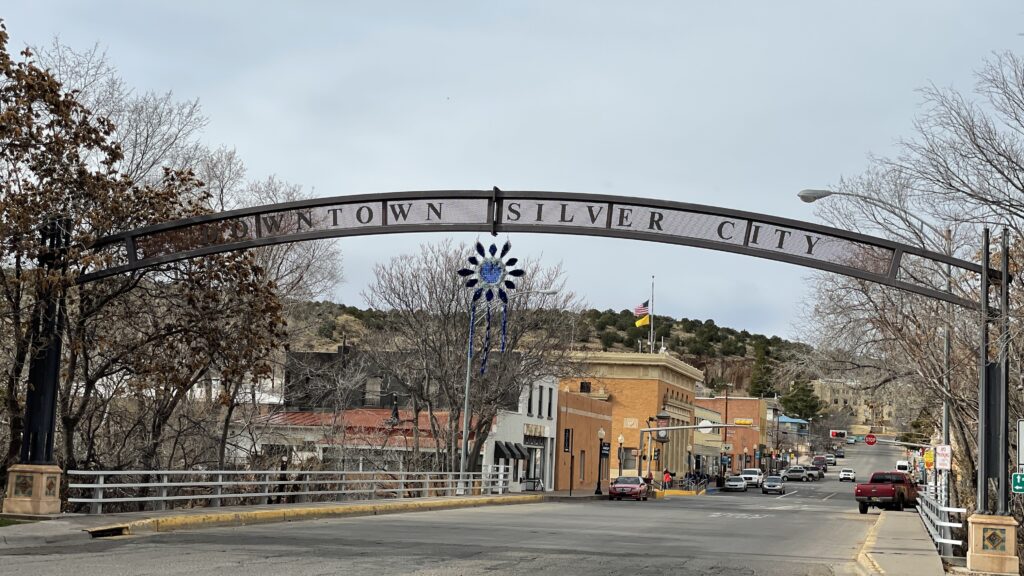 Silver City arch going into town.